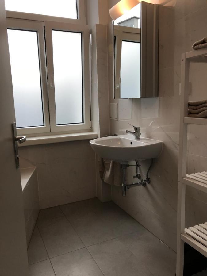 New • City-Park Apartment In The Vienna Center. Dış mekan fotoğraf
